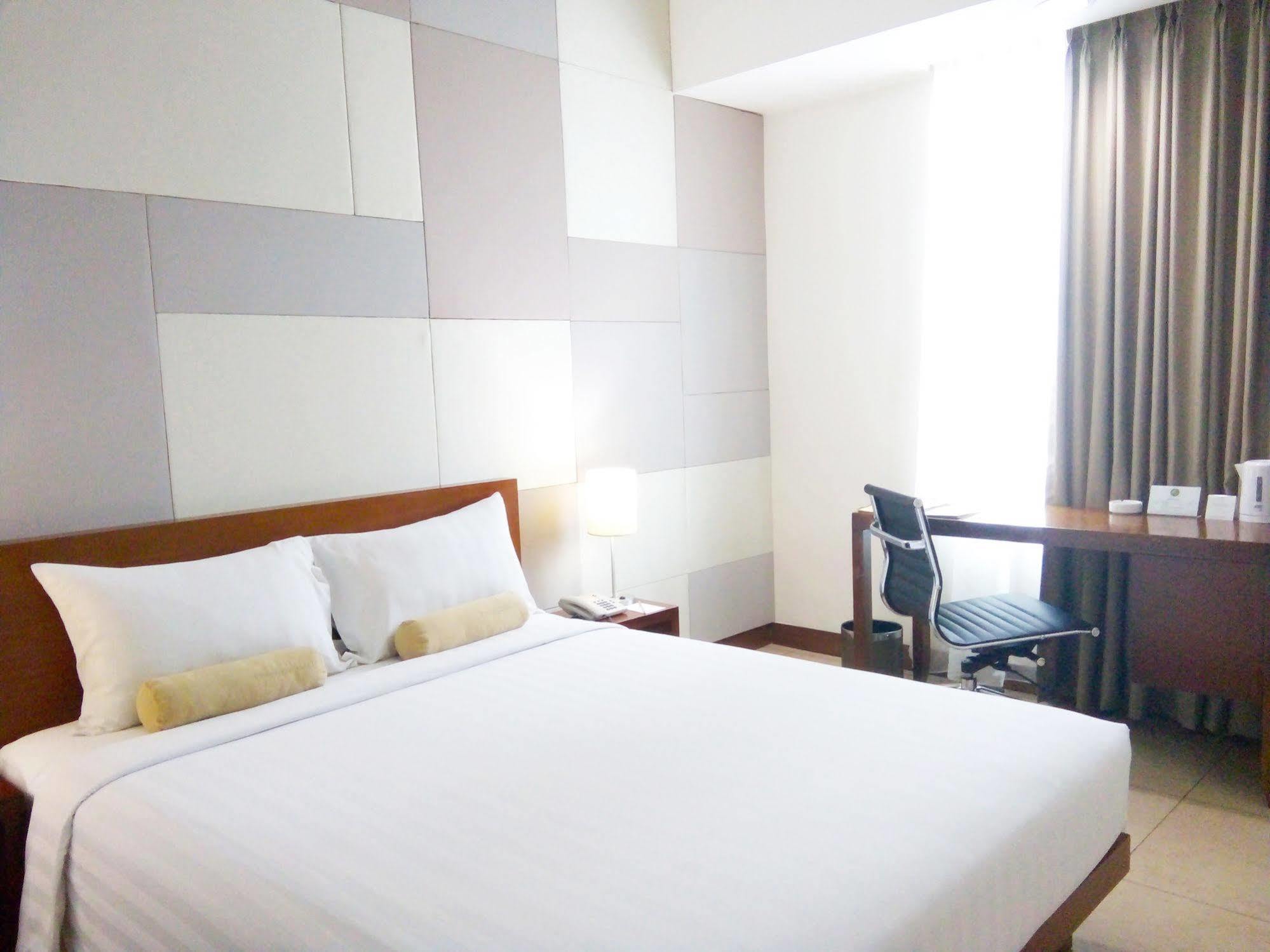 Park Hotel Cawang Cakarta Dış mekan fotoğraf
