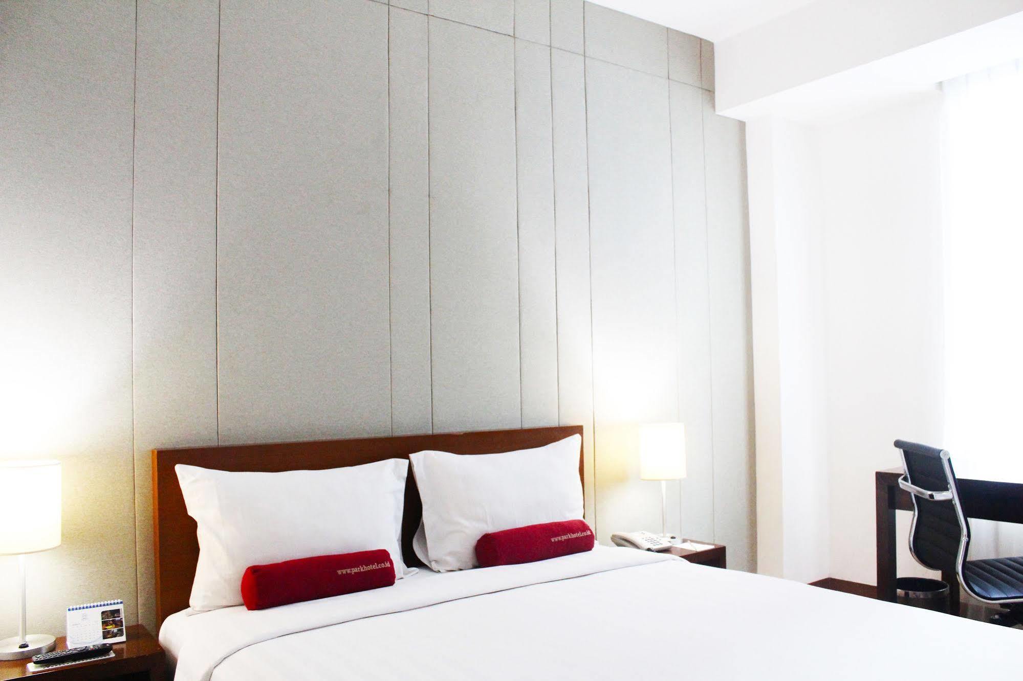 Park Hotel Cawang Cakarta Dış mekan fotoğraf