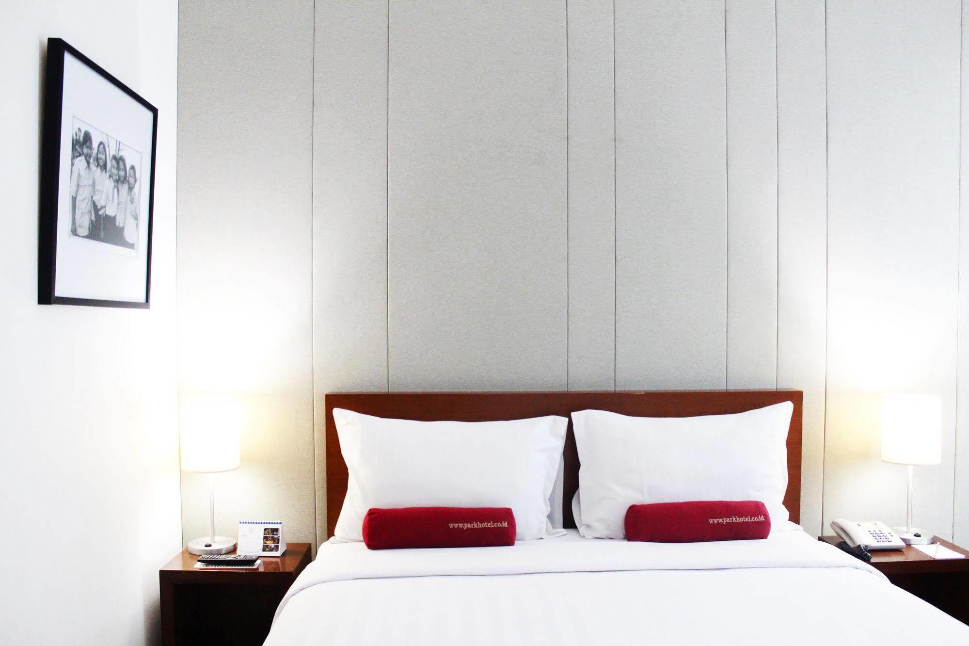 Park Hotel Cawang Cakarta Dış mekan fotoğraf