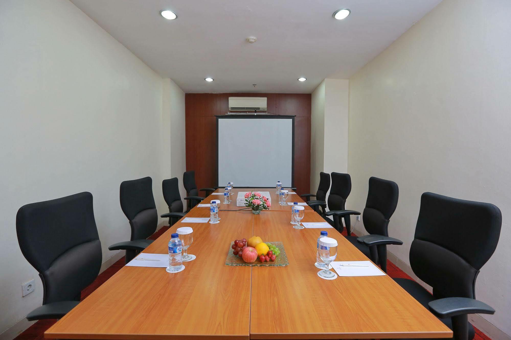 Park Hotel Cawang Cakarta Dış mekan fotoğraf